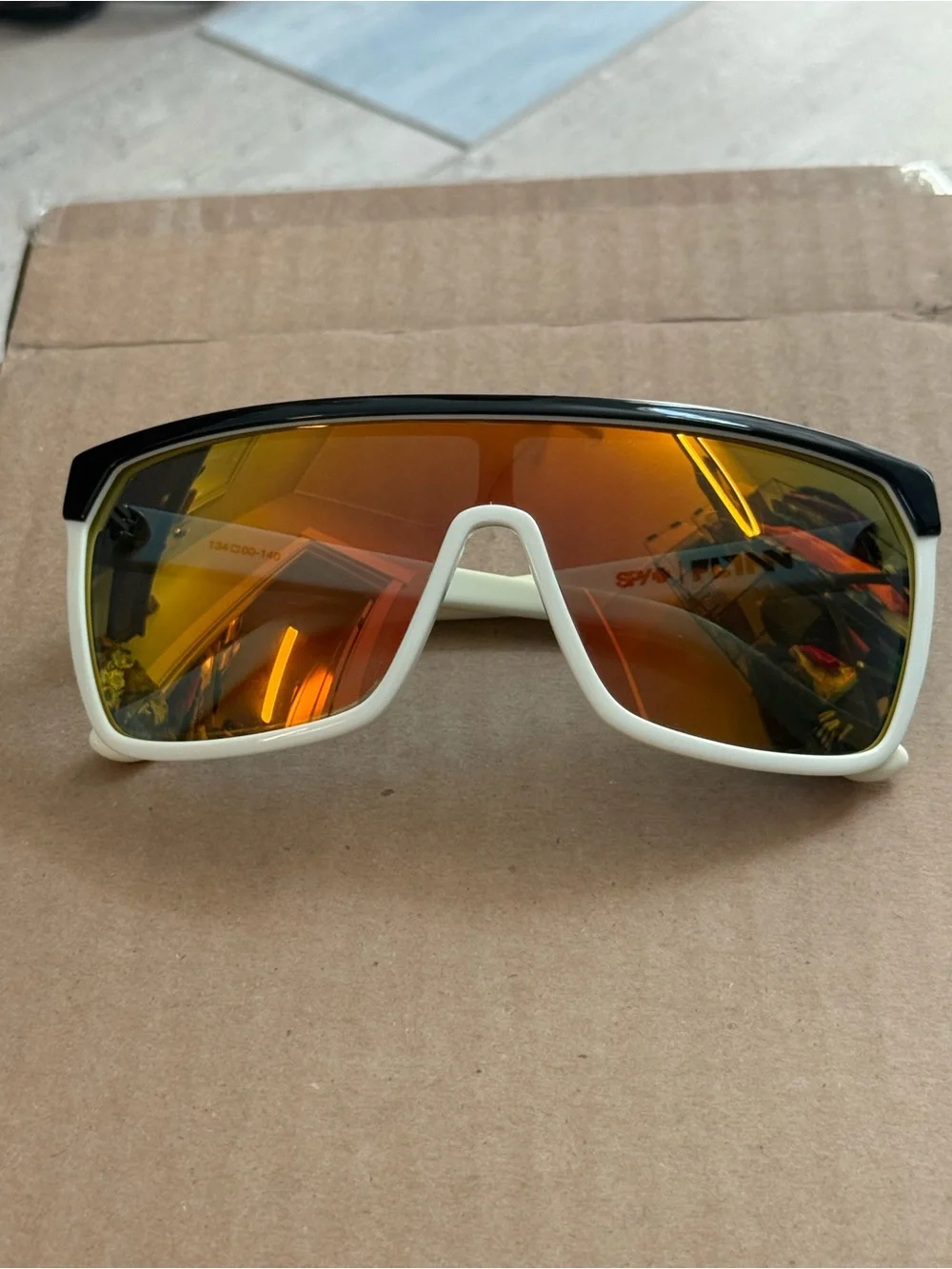 Spy Optics Flynn White w/Gold Mirrored Lens